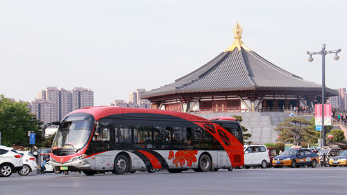 “五一”假期，洛陽(yáng)公交人用奉獻(xiàn)堅(jiān)守